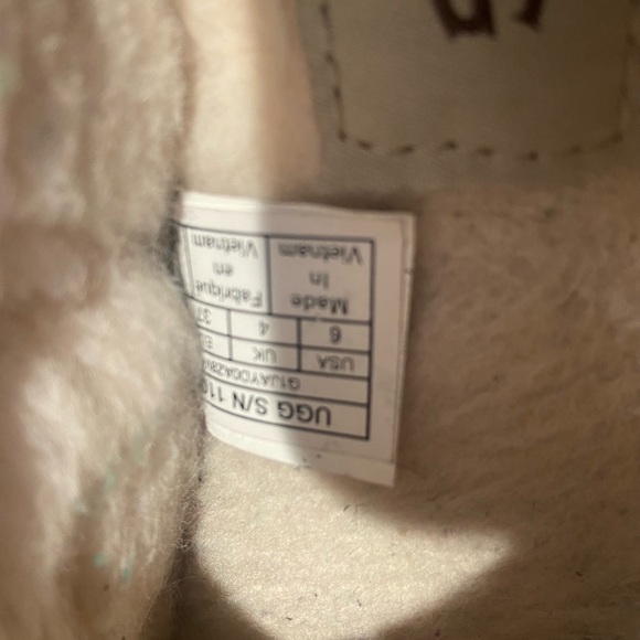 UGG sandals - Picture 7 of 7